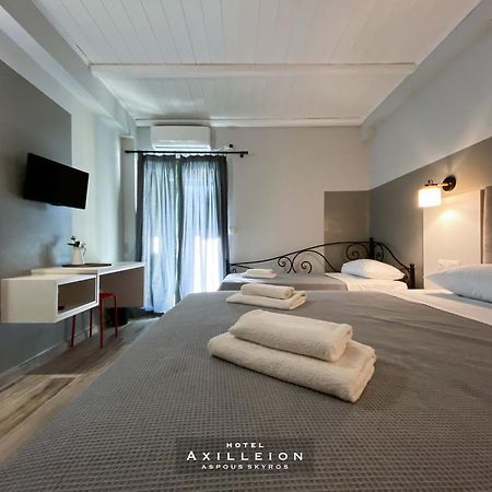 Achilleion Hotel Skyros Esterno foto