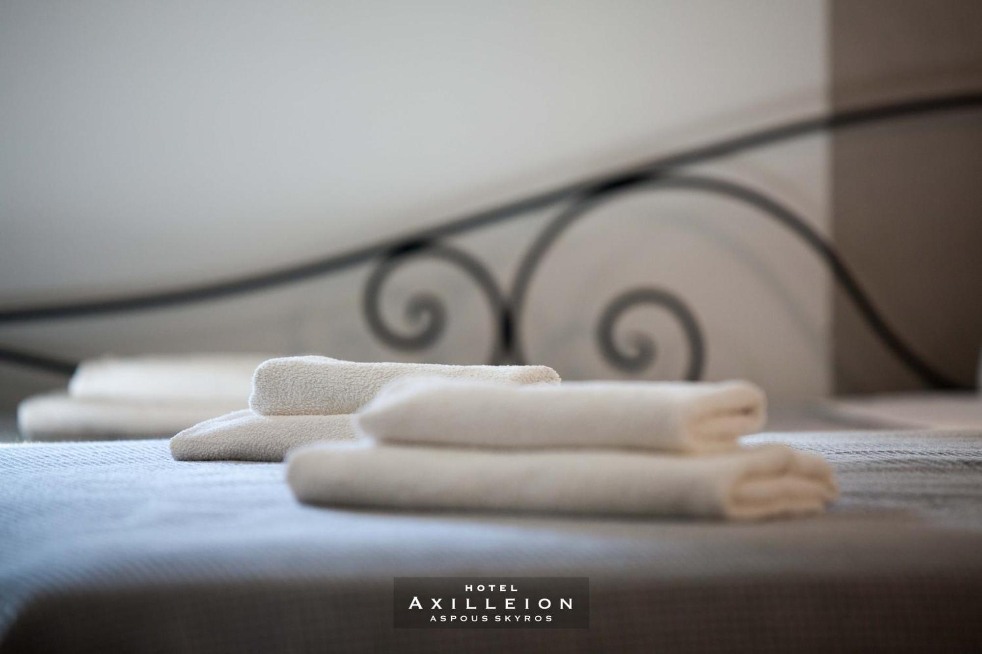 Achilleion Hotel Skyros Esterno foto
