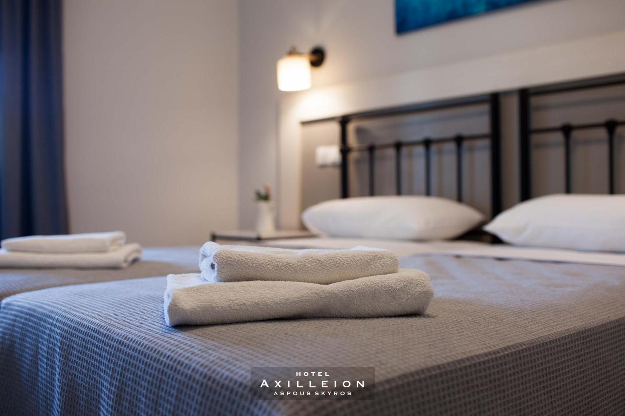 Achilleion Hotel Skyros Esterno foto