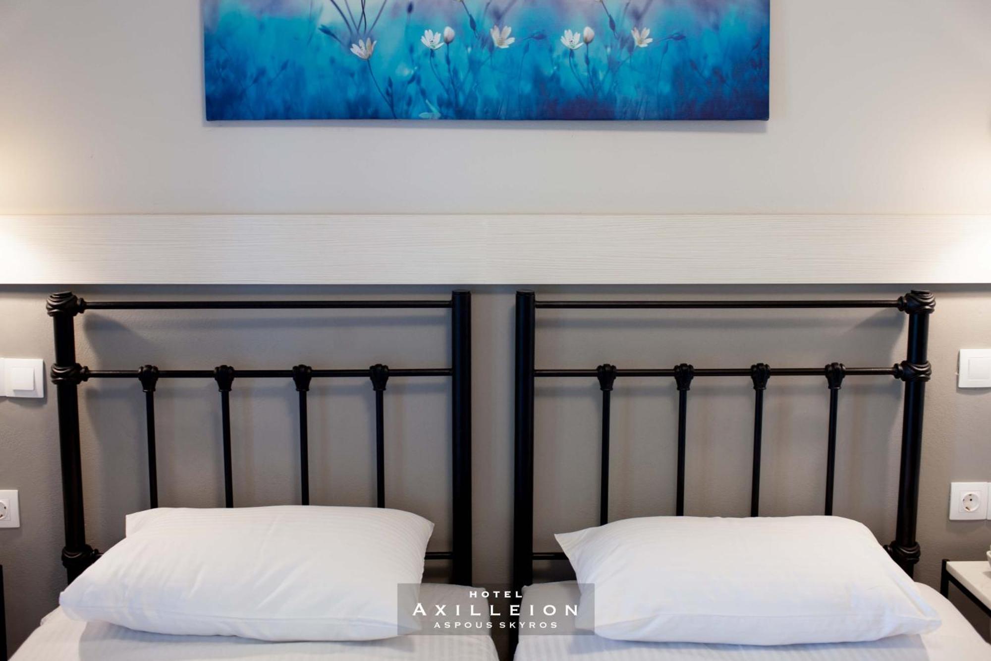 Achilleion Hotel Skyros Esterno foto