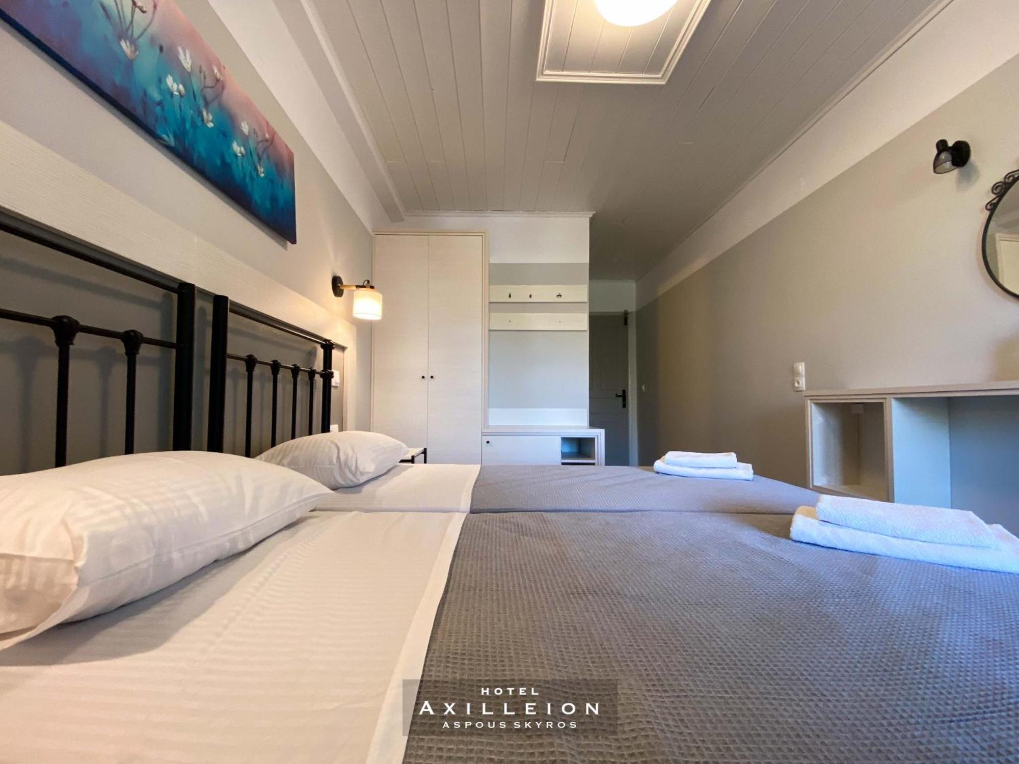 Achilleion Hotel Skyros Esterno foto