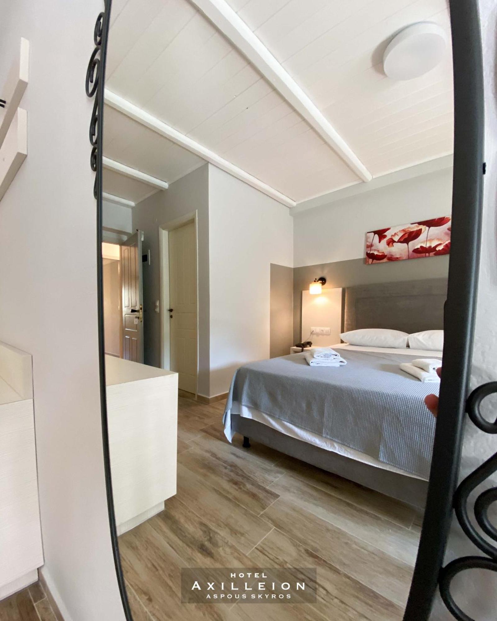 Achilleion Hotel Skyros Esterno foto