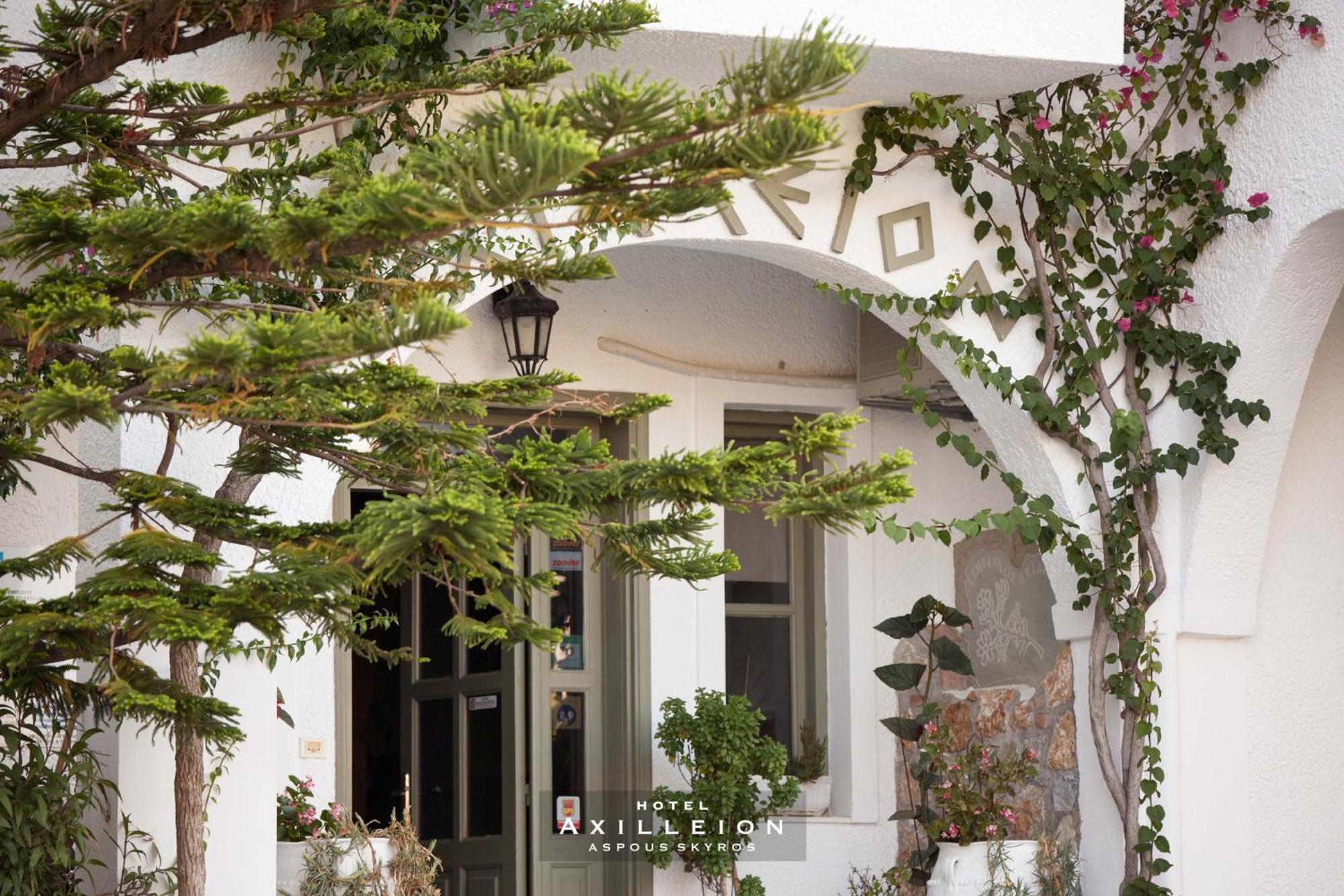 Achilleion Hotel Skyros Esterno foto