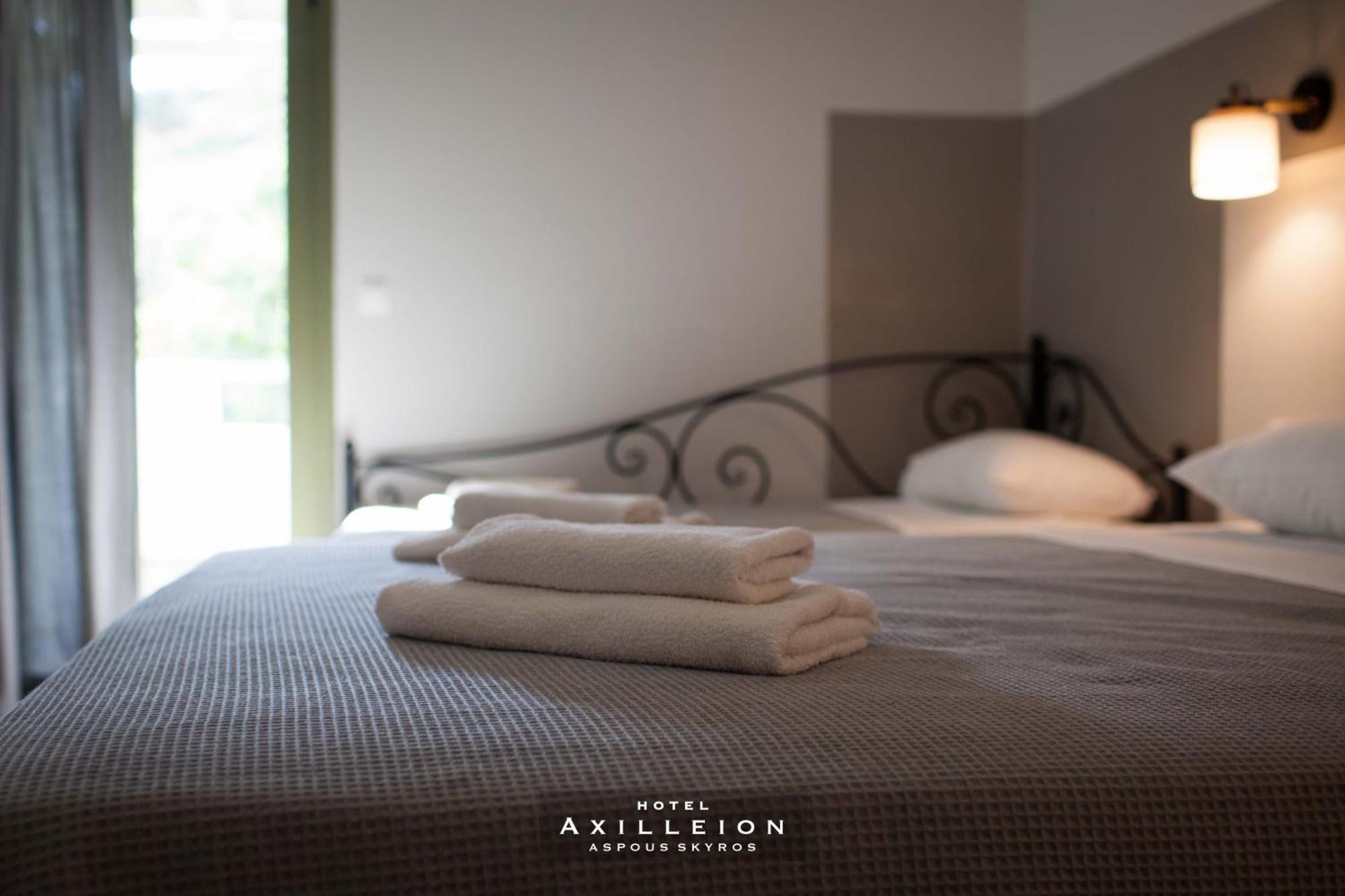 Achilleion Hotel Skyros Esterno foto