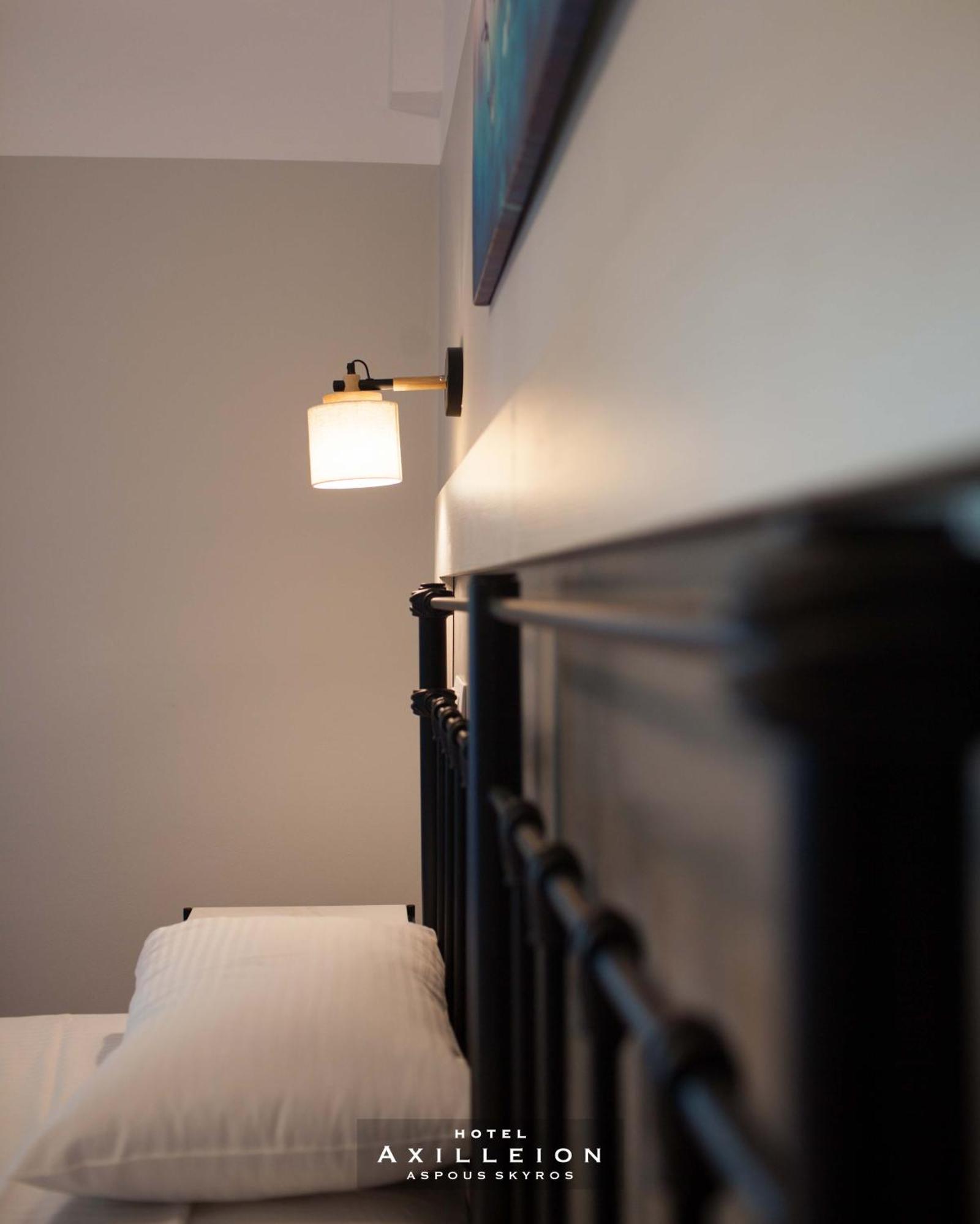 Achilleion Hotel Skyros Esterno foto