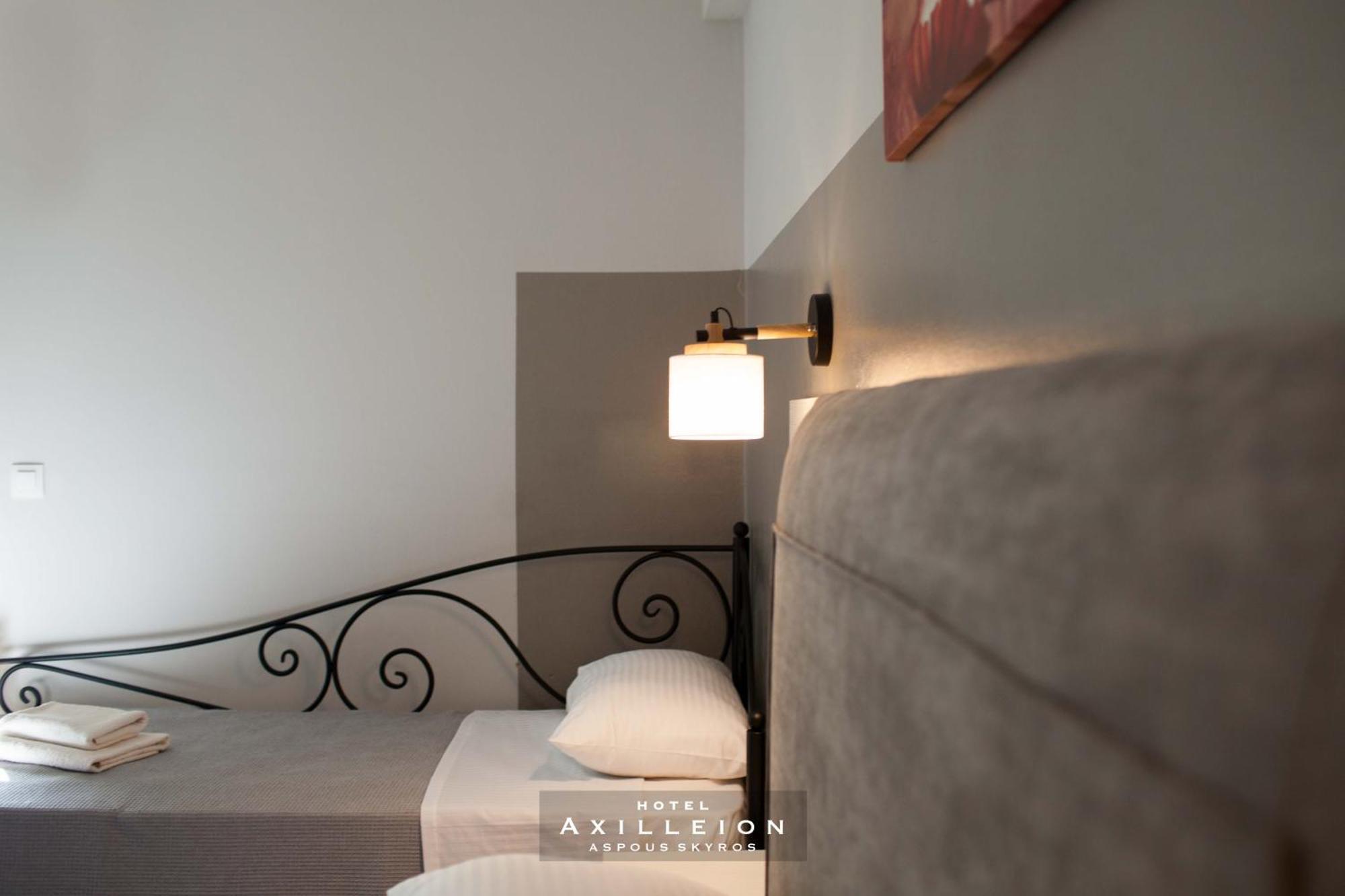 Achilleion Hotel Skyros Esterno foto