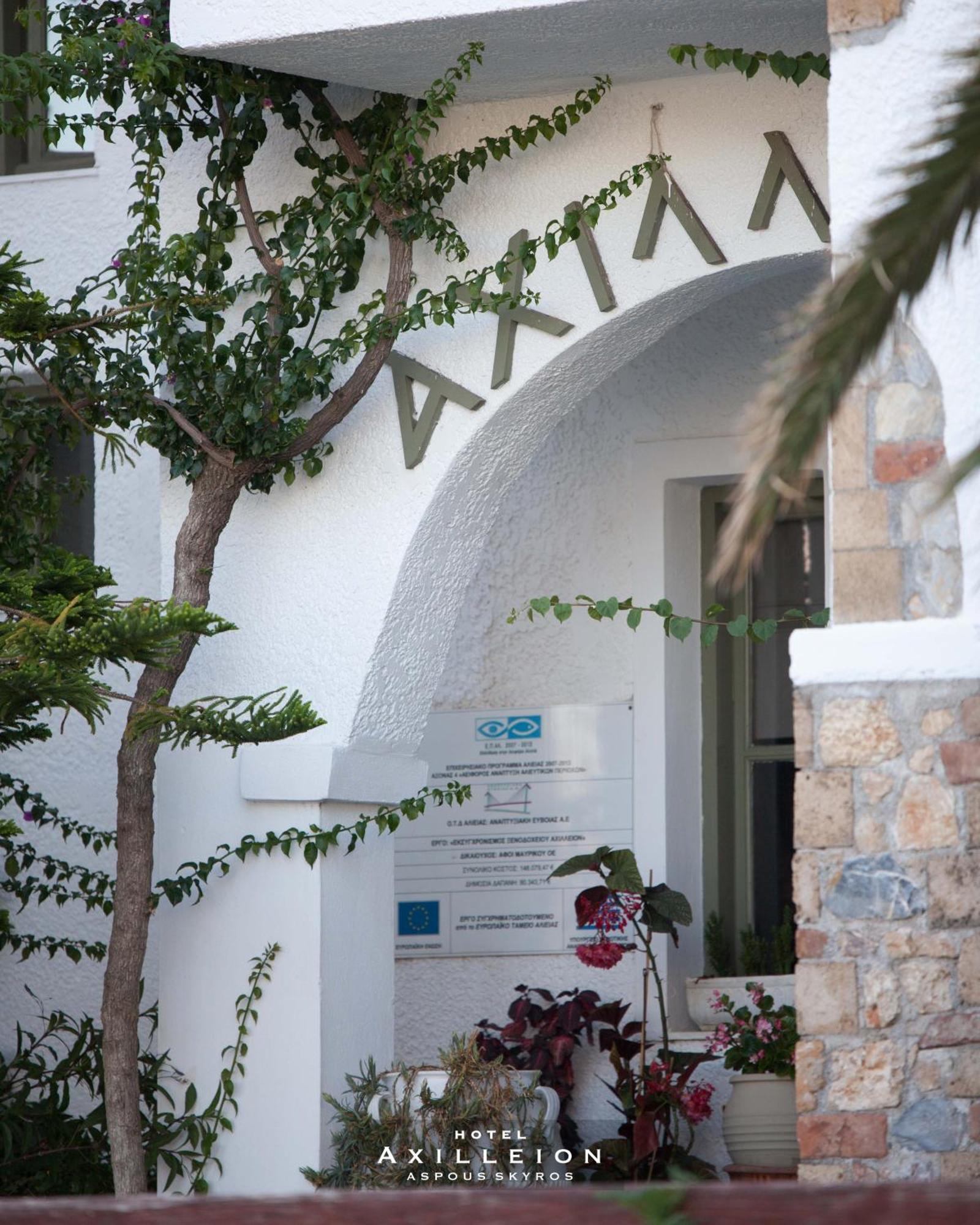Achilleion Hotel Skyros Esterno foto