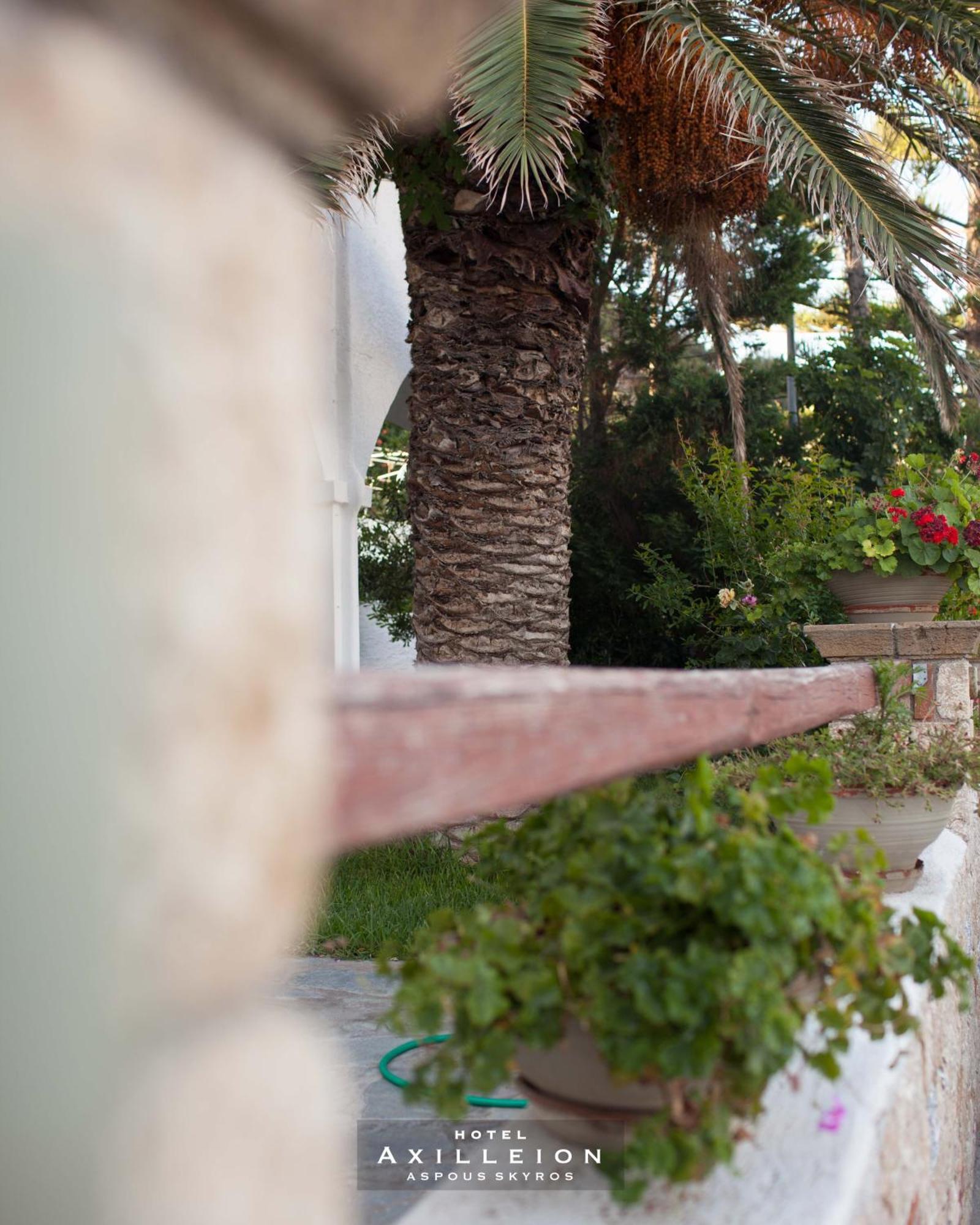 Achilleion Hotel Skyros Esterno foto
