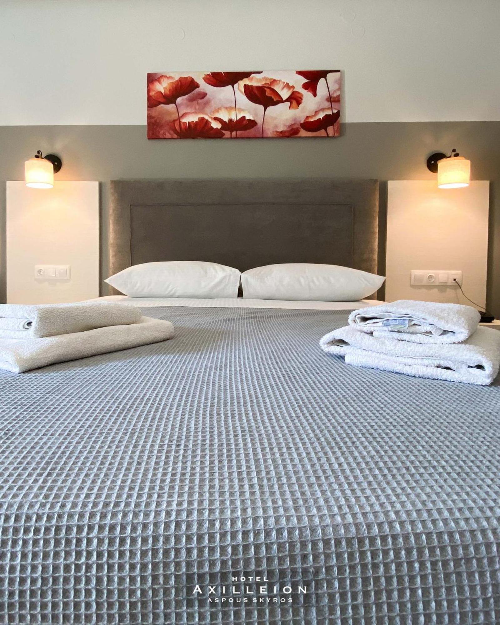 Achilleion Hotel Skyros Esterno foto