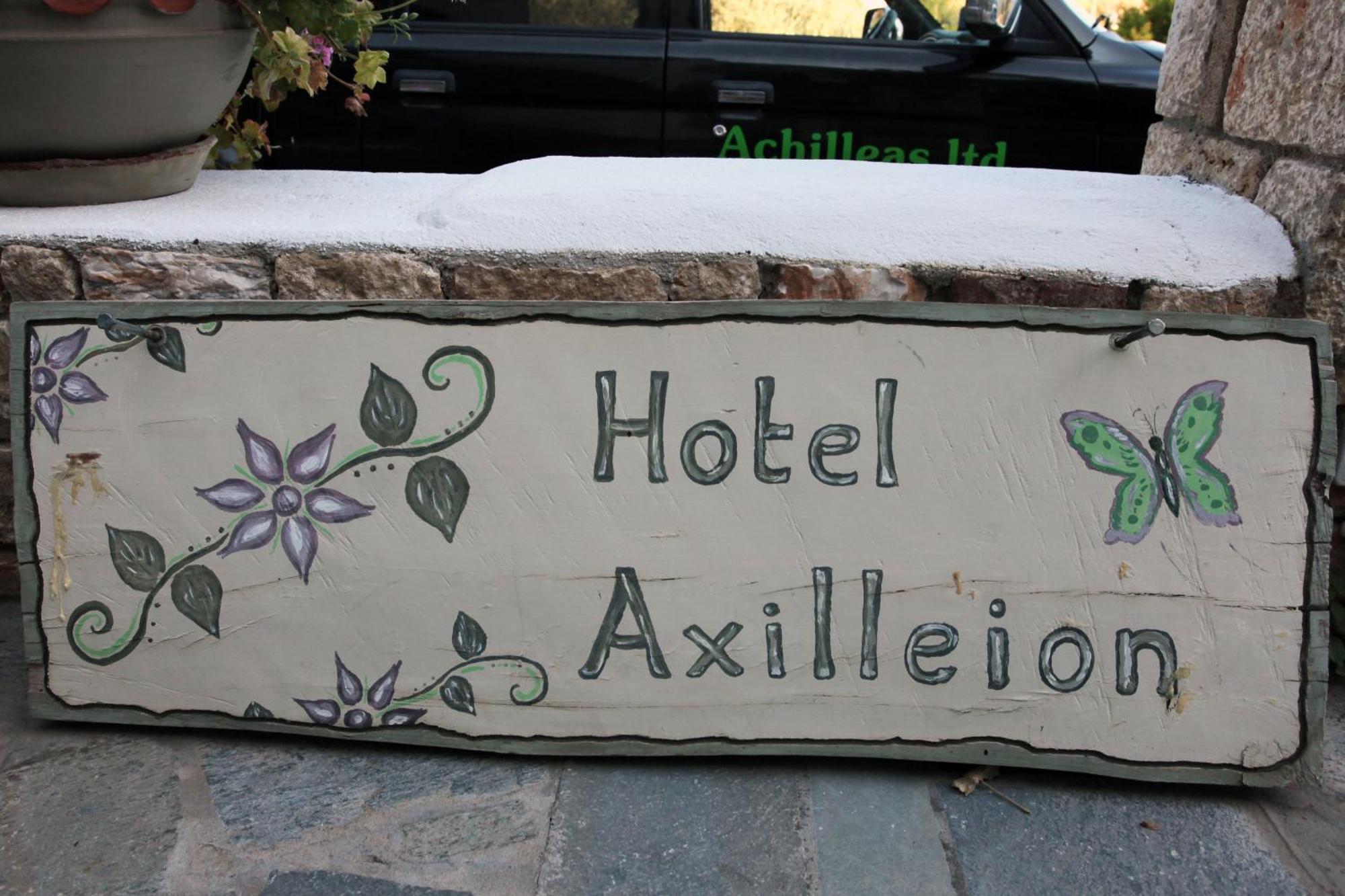 Achilleion Hotel Skyros Esterno foto
